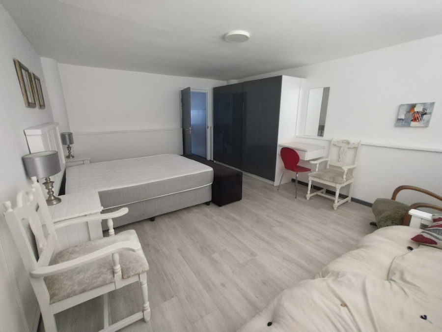 1 Bedroom Property for Sale in Villa Diamante Western Cape